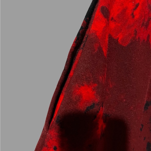 Under Armour Men’s Joggers - Red & Black Abstract Print - M - Picture 7 of 9